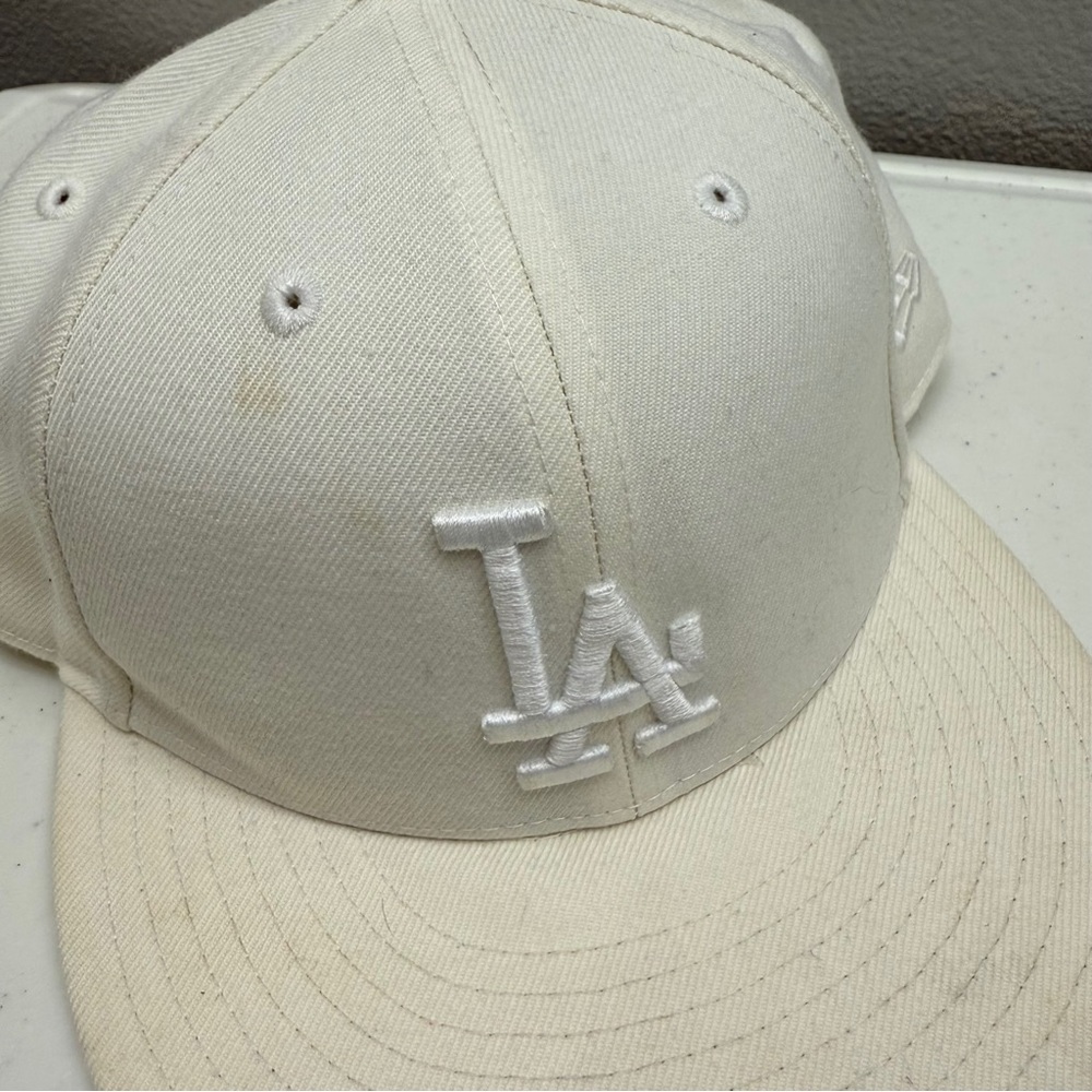 New Era LA Dodgers MLB Hat Cap All White 7 1/4 - Picture 5 of 9